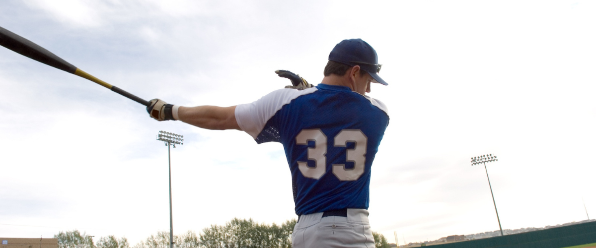 How to Choose the Right Baseball Bat (2026 Guide)