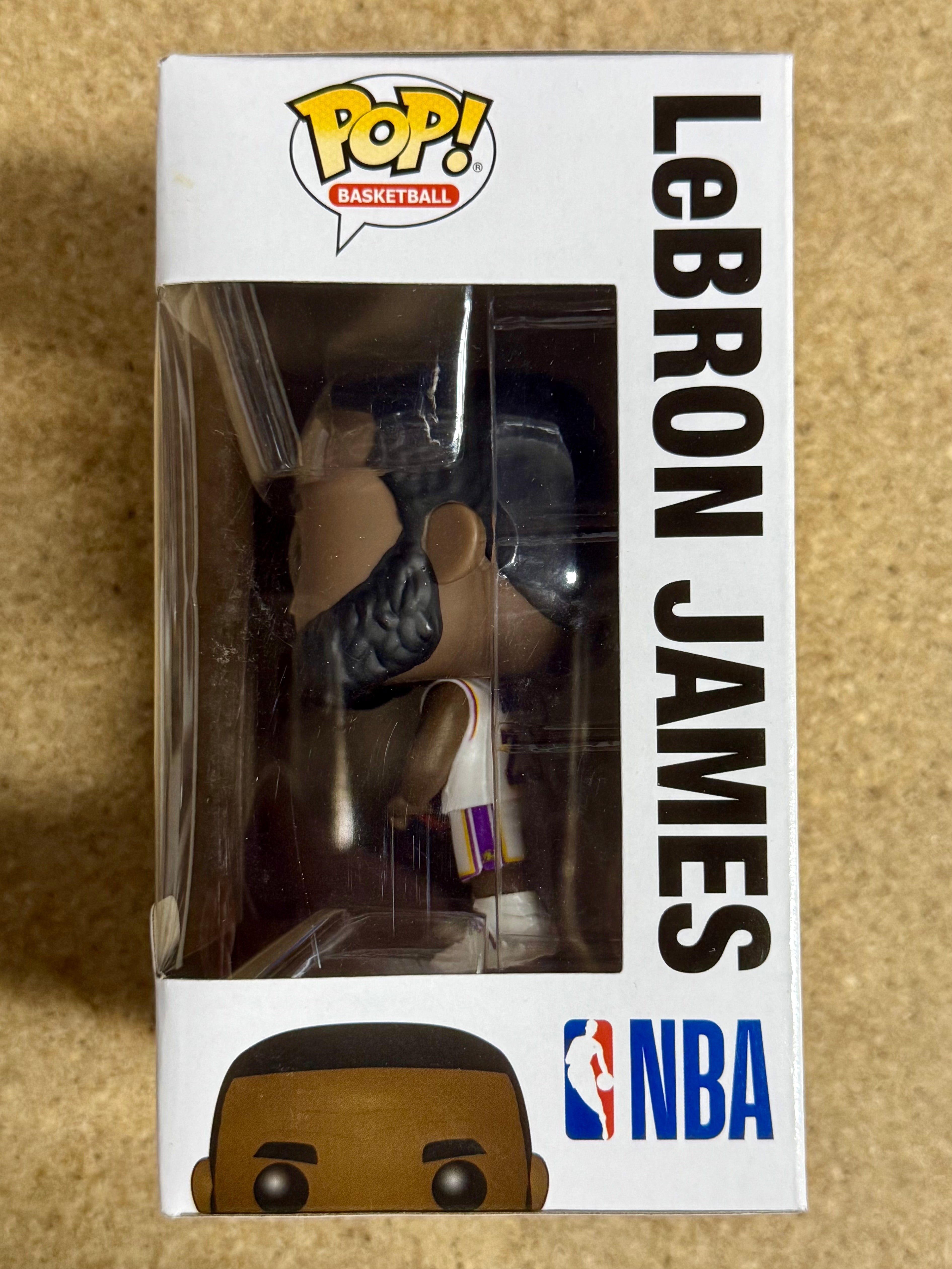 Funko Pop! Basketball Lebron James Dribbling #52 NBA Los Angeles LA Lakers