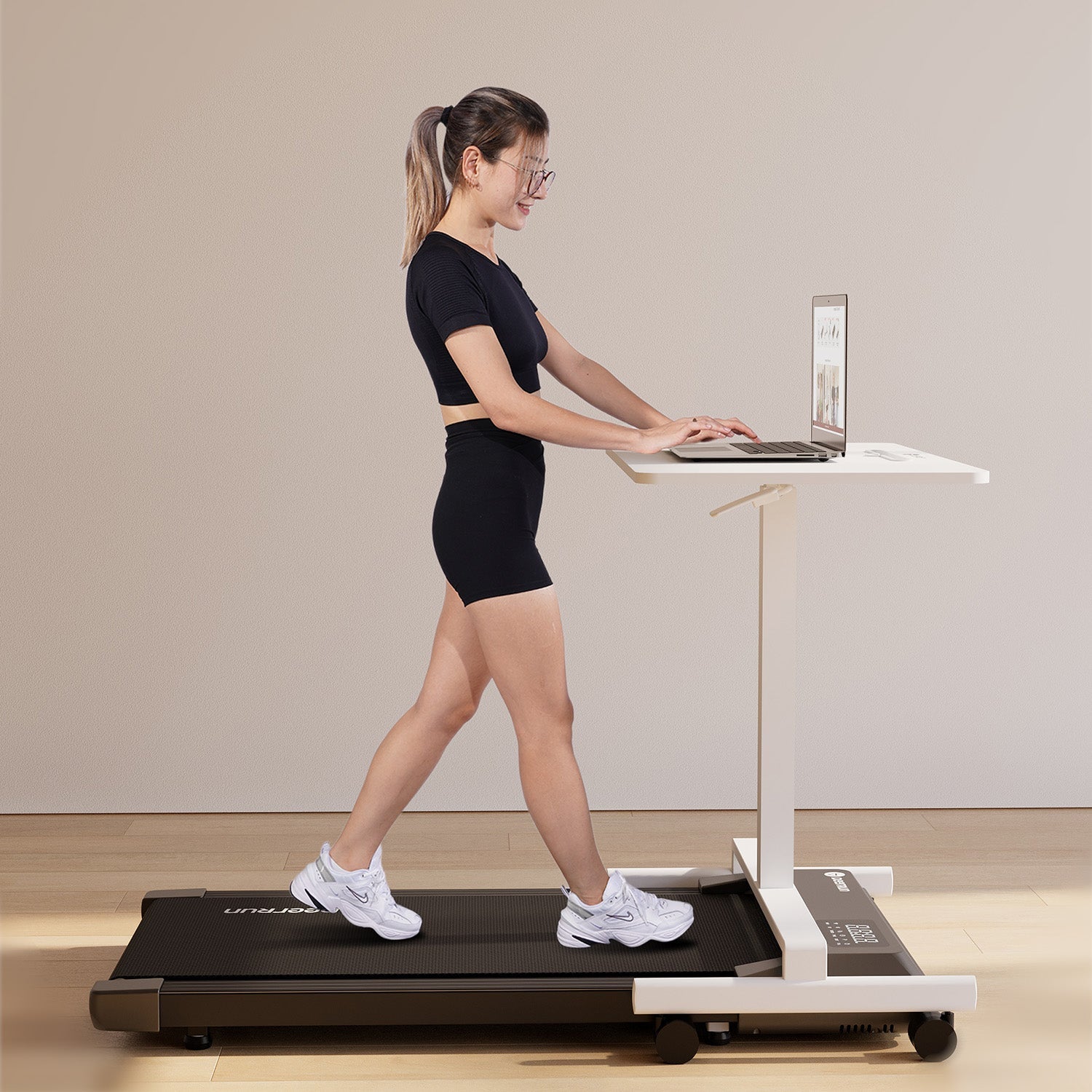 DeerRun Q1 Urban Mini Under-Desk Treadmill with Remote Control