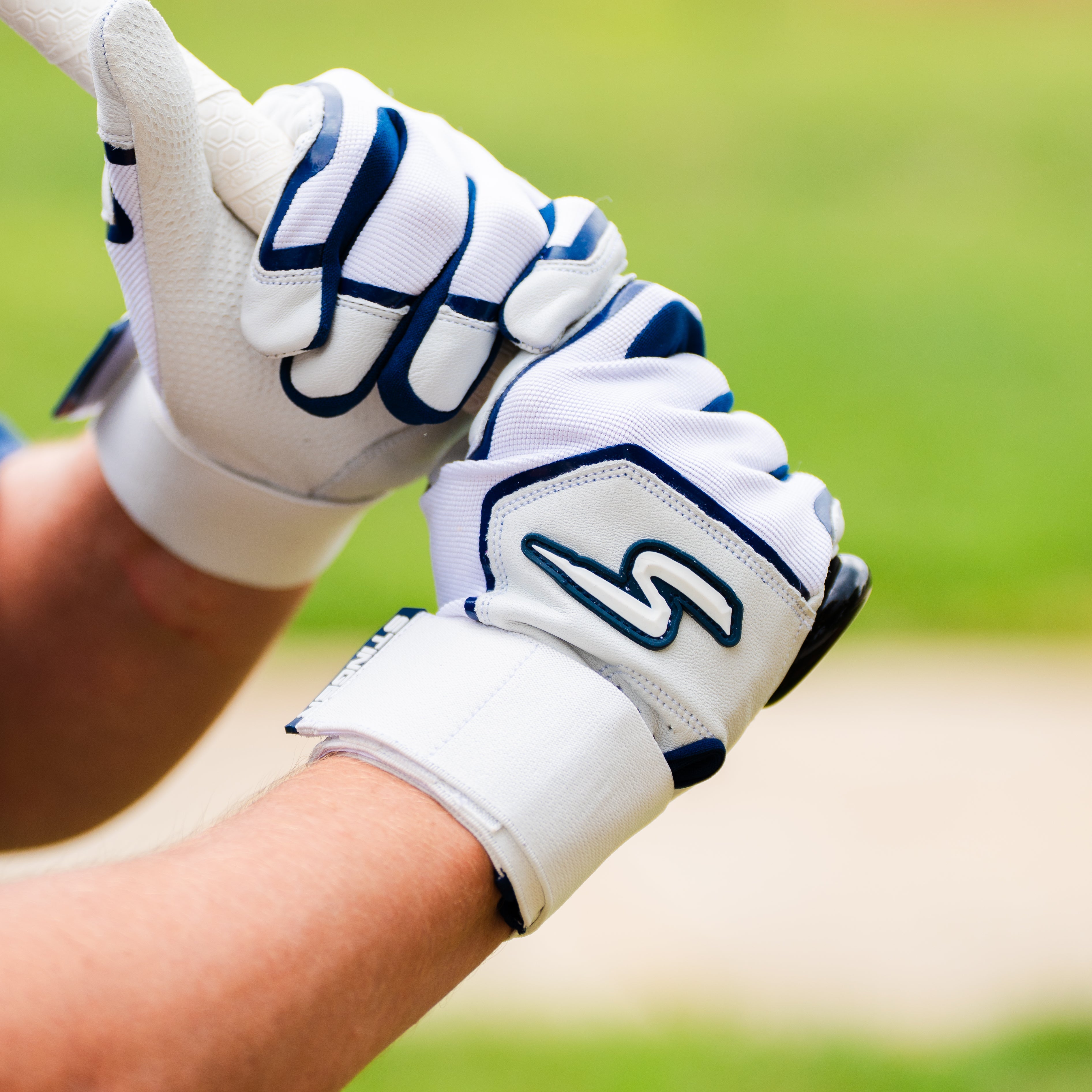 Winder Series Batting Gloves - Navy & White