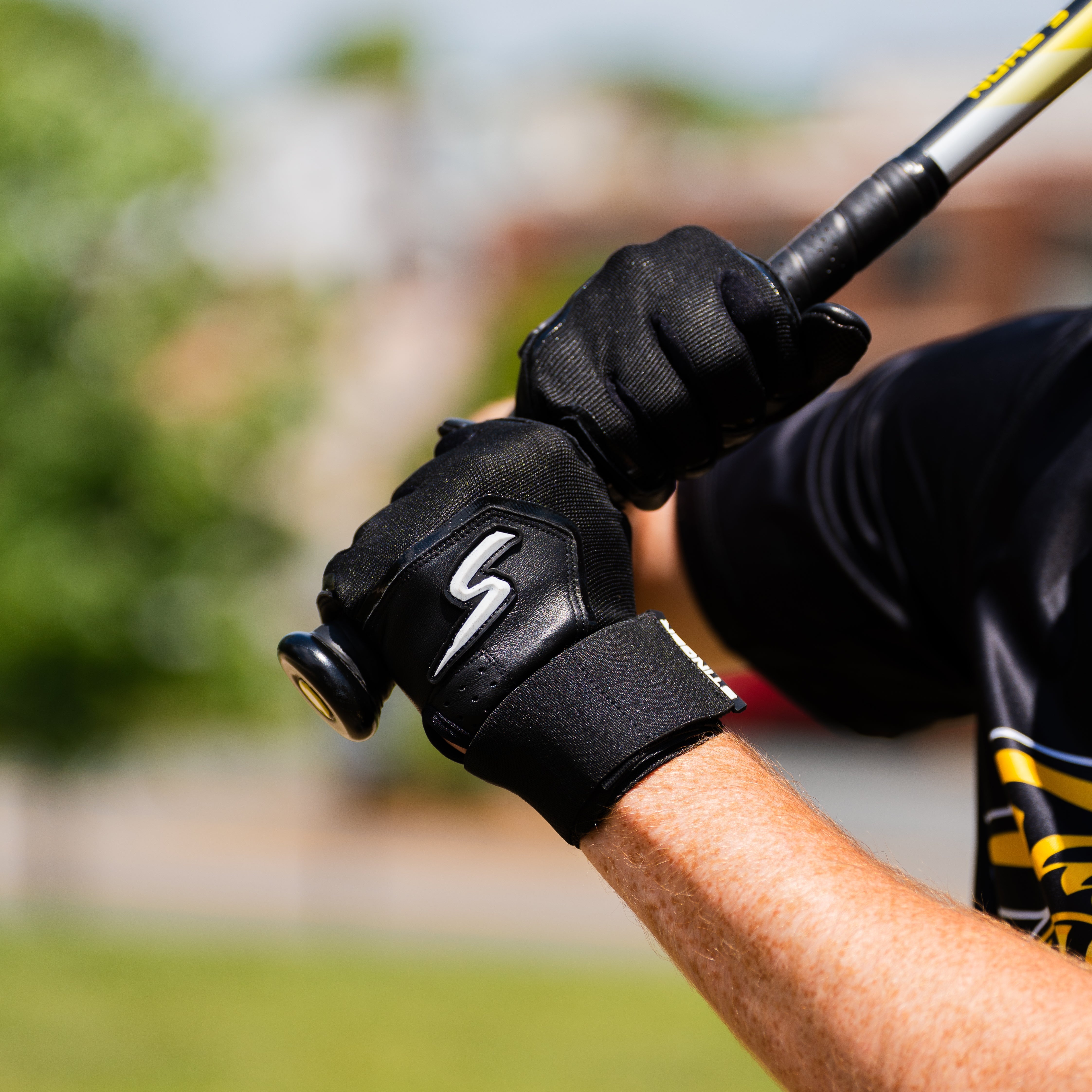 Winder Series Batting Gloves - Black Out