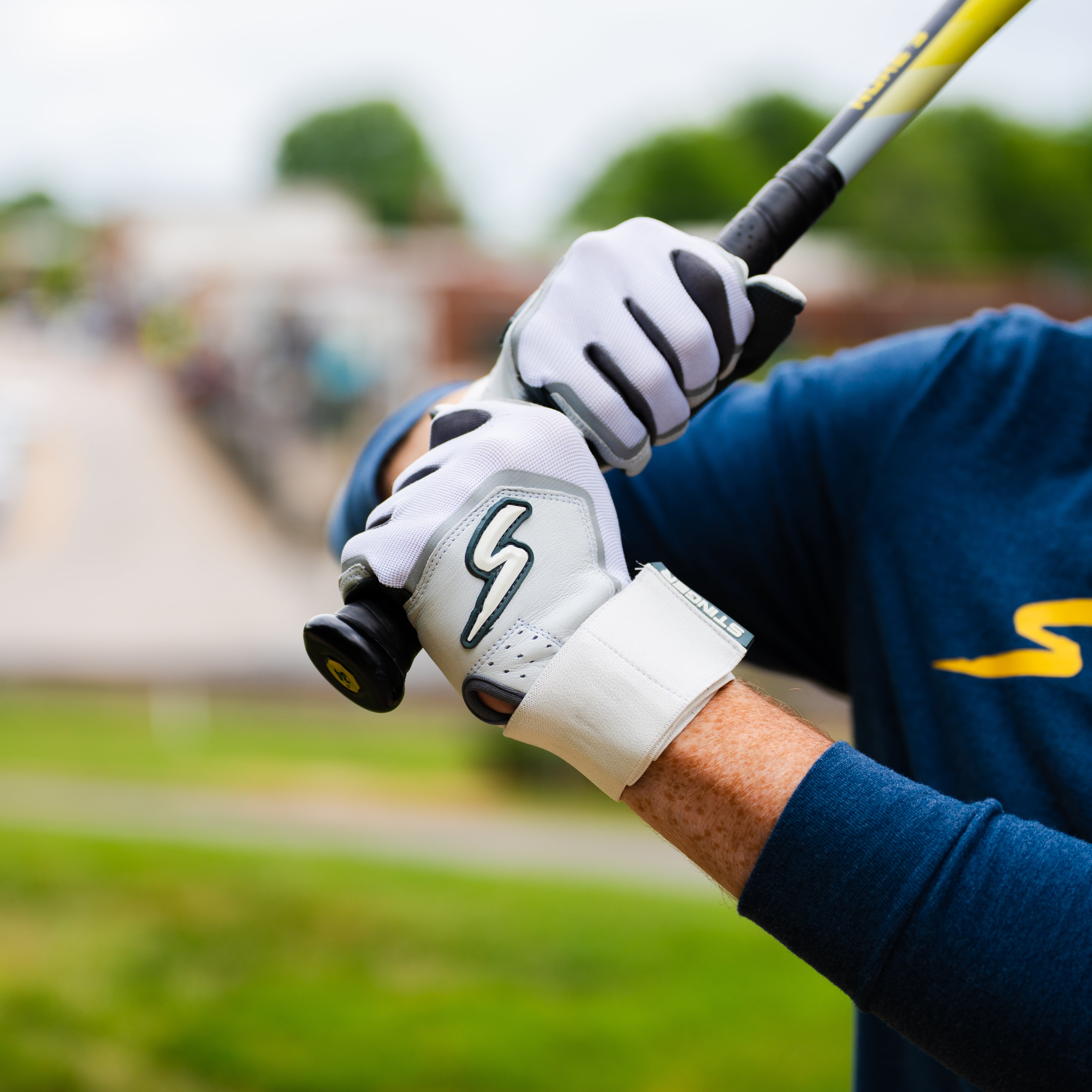 Winder Series Batting Gloves - Gray & White