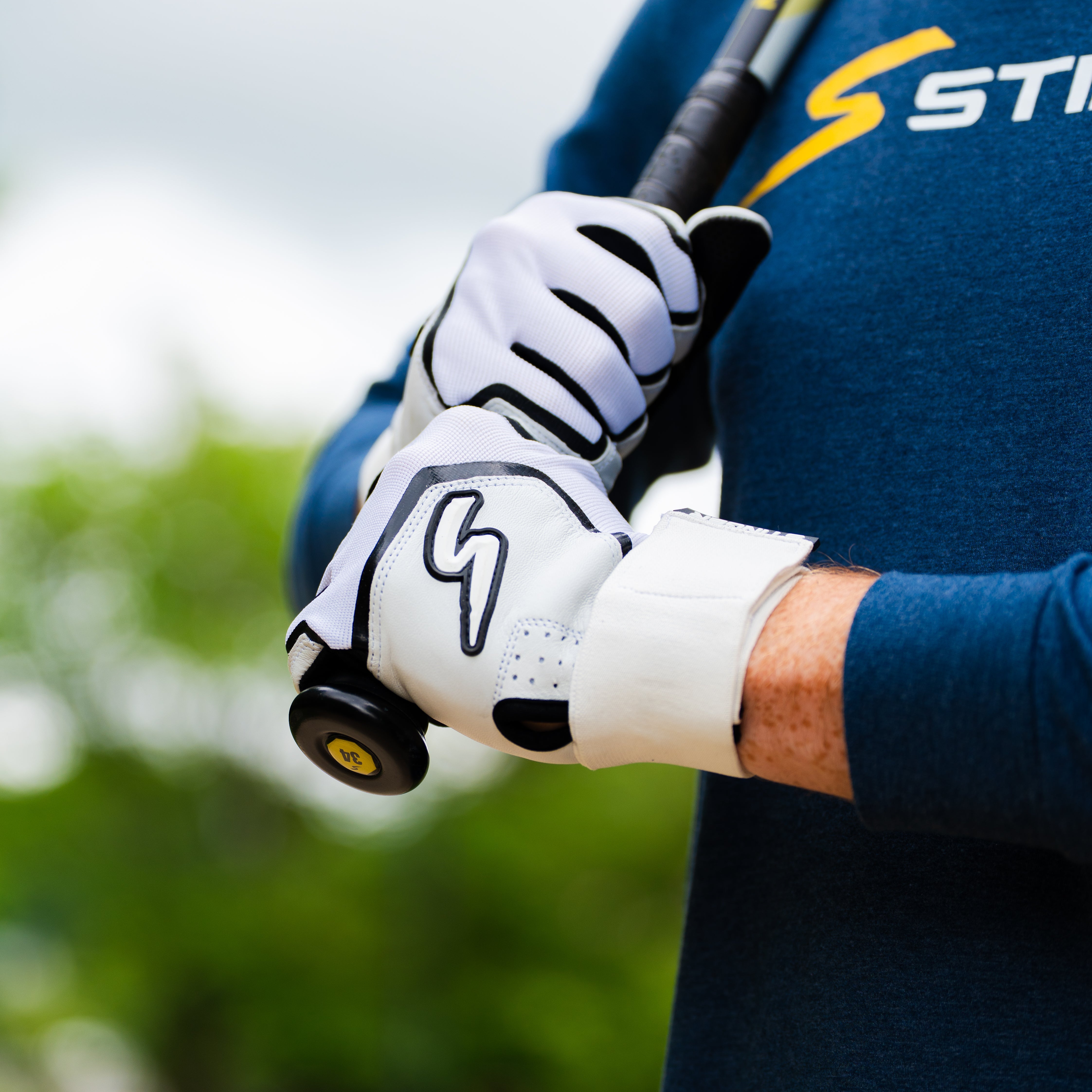 Winder Series Batting Gloves - Black & White