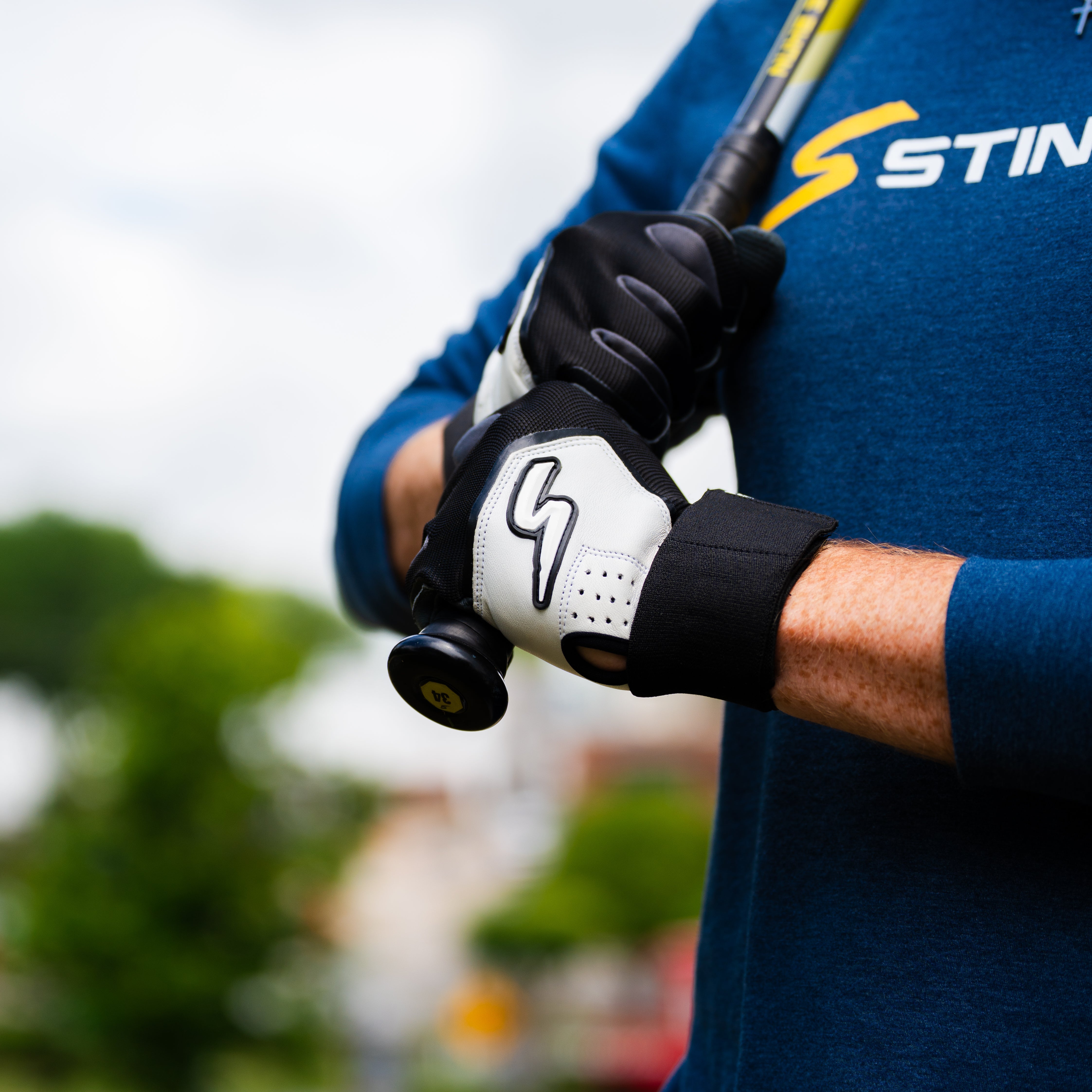 Winder Series Batting Gloves - Graphite/black & White
