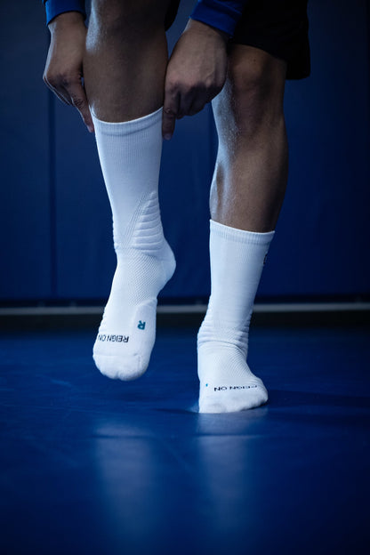 Cloud Tech Performance Socks in White