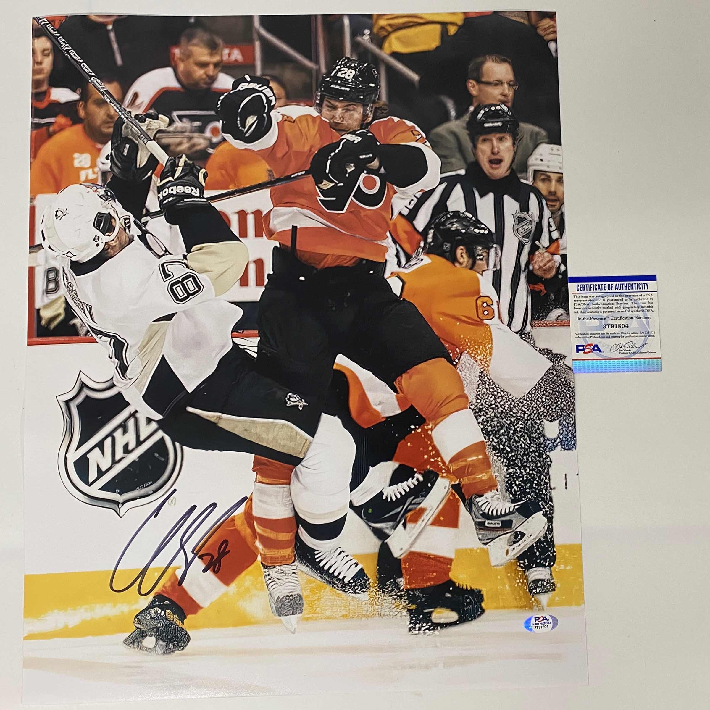 Autographed Claude Giroux Philadelphia Flyers Sidney Crosby Hit 16x20 Hockey Photo