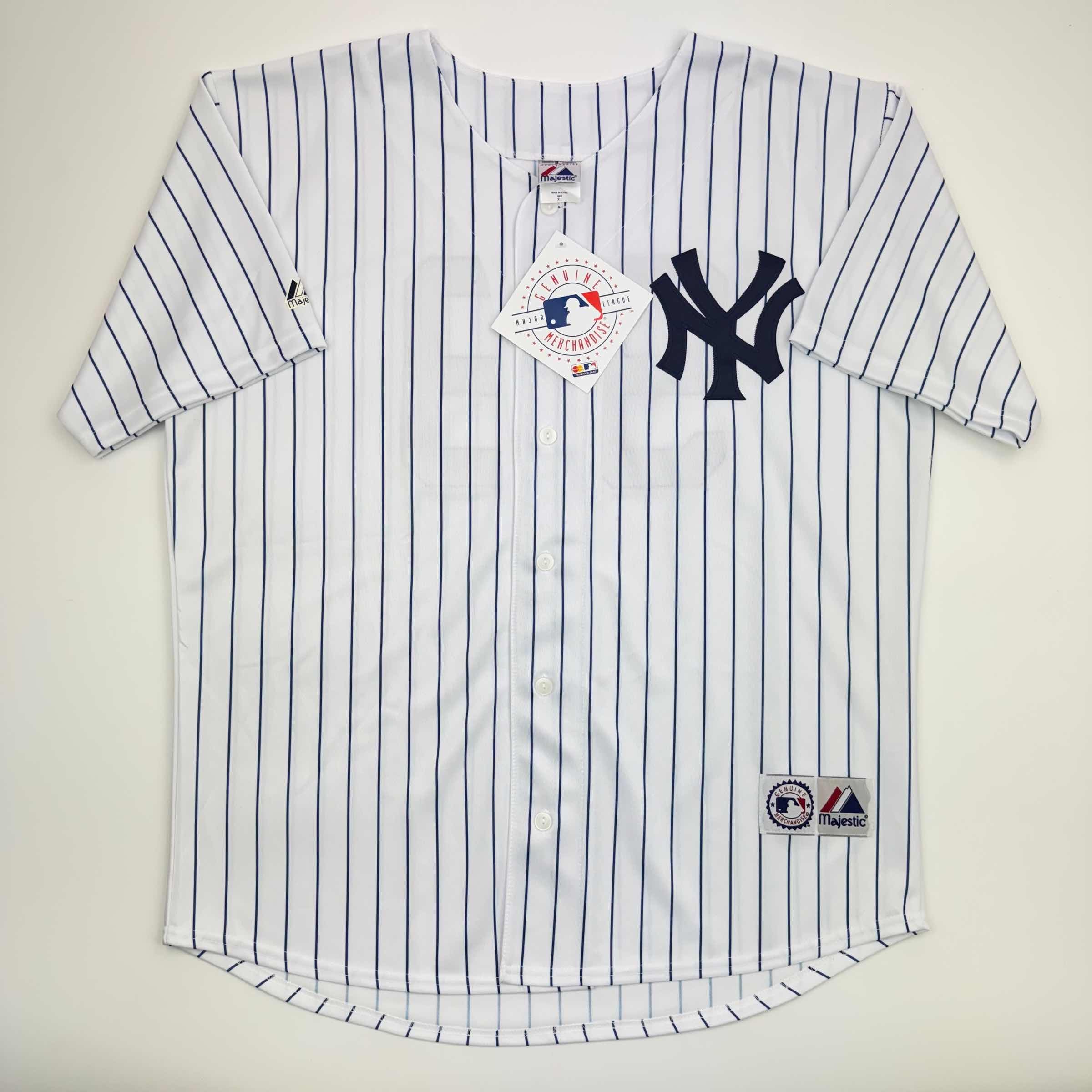 Autographed New York Yankees Aaron Judge Authentic Majestic Pinstripe Baseball Jersey