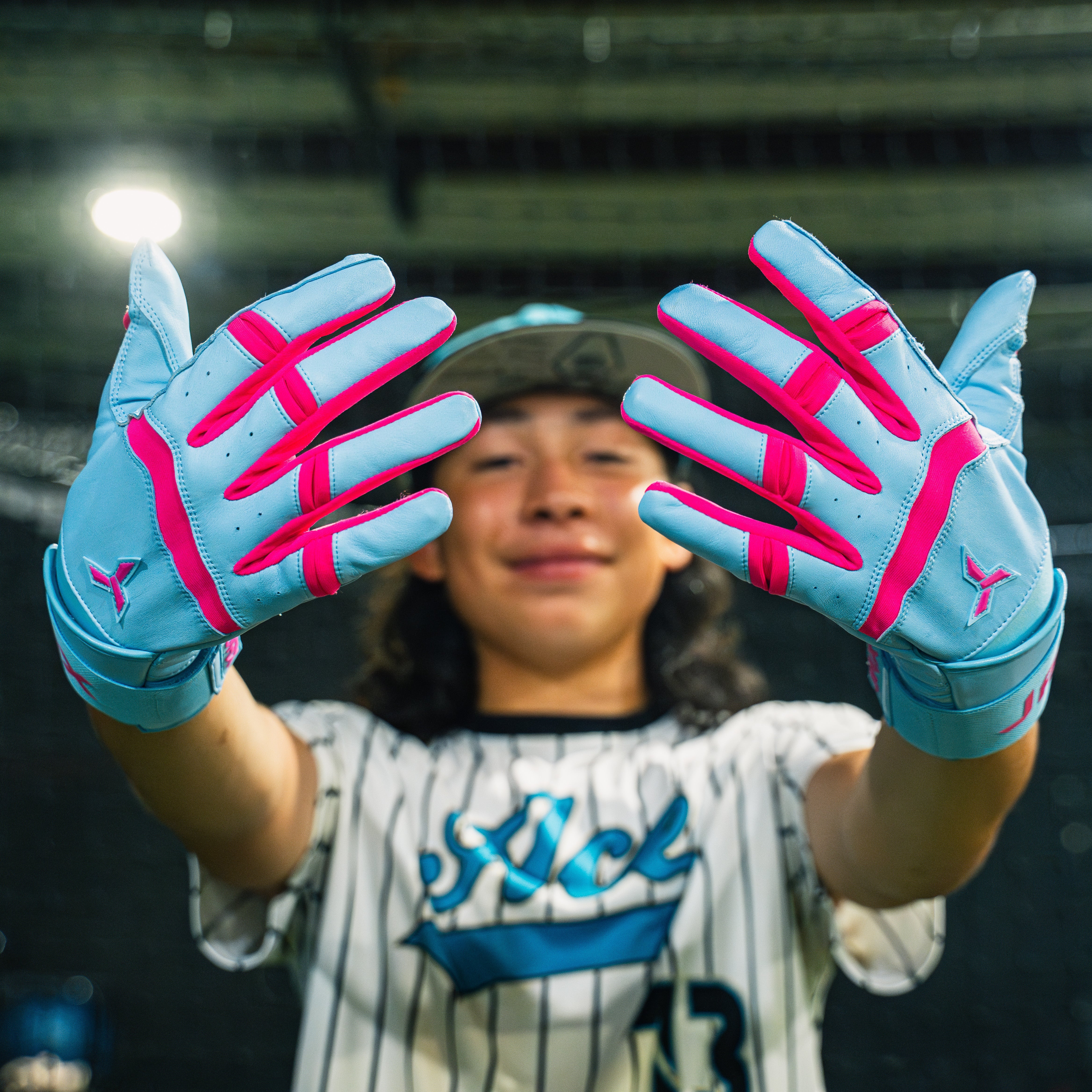 Cotton Candy Strap Cuff Batting Gloves