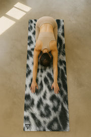 Snow Leopard Print Sustainable Yoga Mat – Ultra Grip + Eco Per | Yune