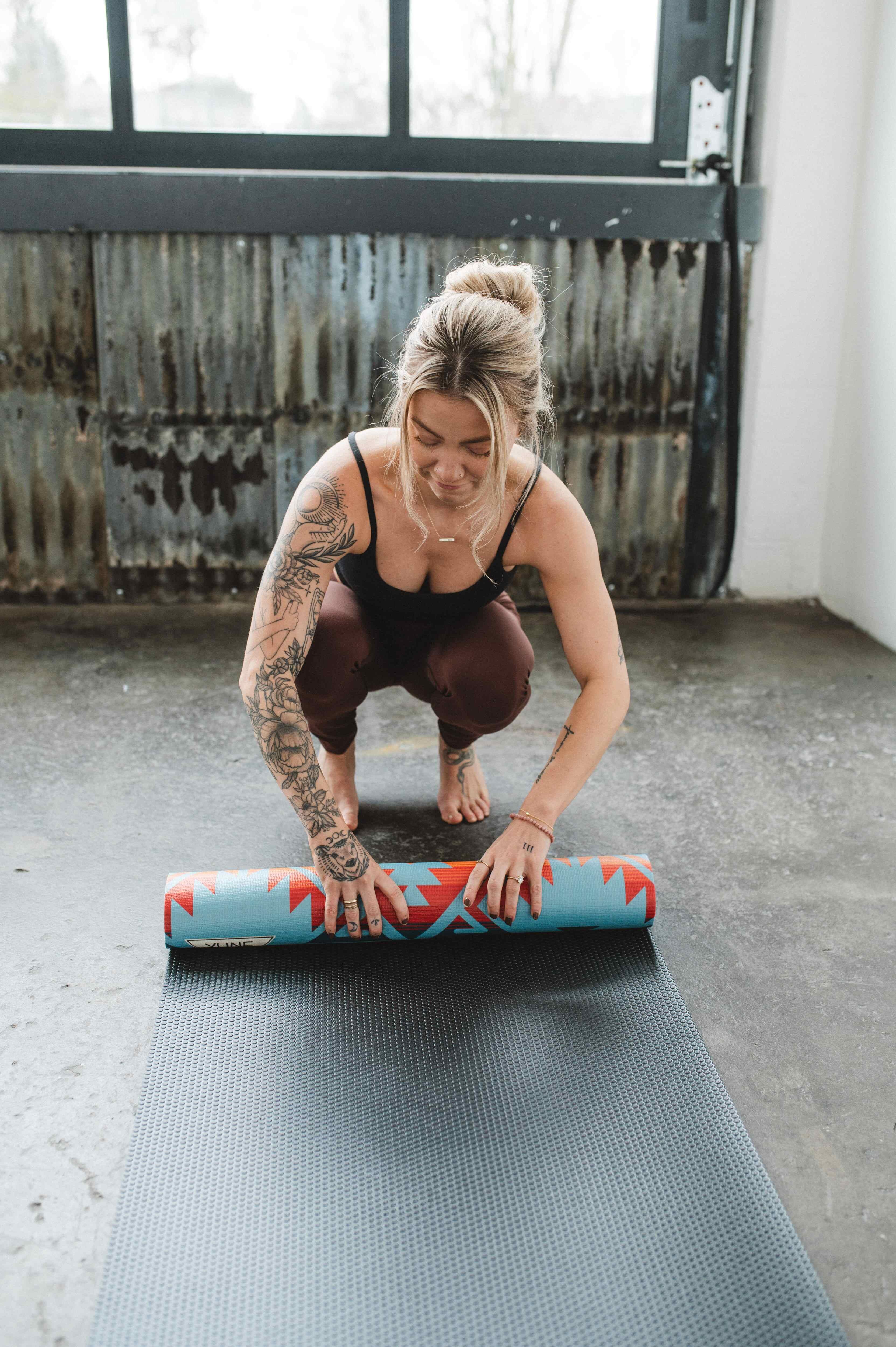 Jerome Turquoise Yoga Mat – 6 Mm Extra Thick, Double-sided Non-slip, Eco-friendly Per With Turquoise Water-inspired Design | Yune Yoga