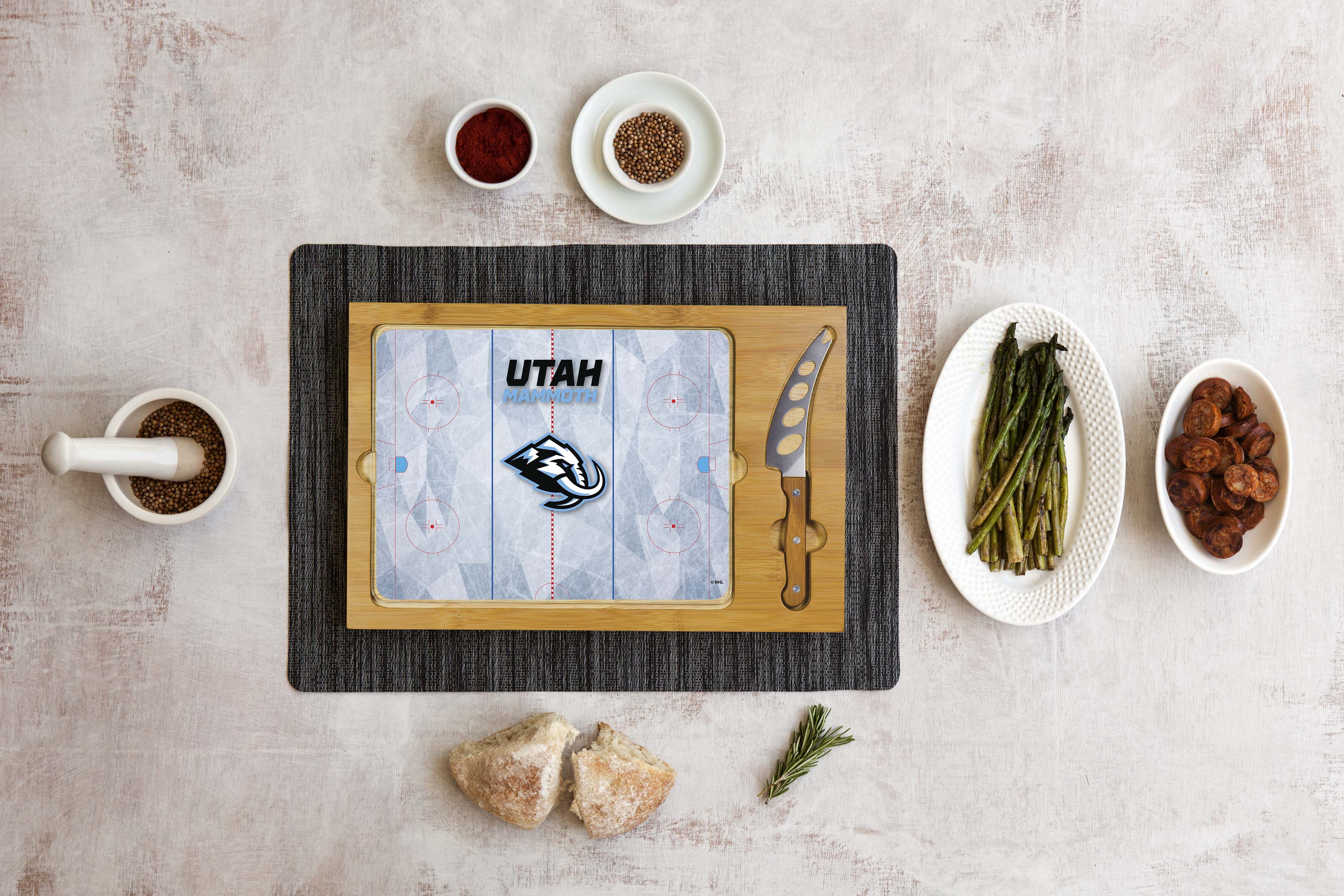 Utah Mammoth Icon Glass Top Cutting Board & Knife Set