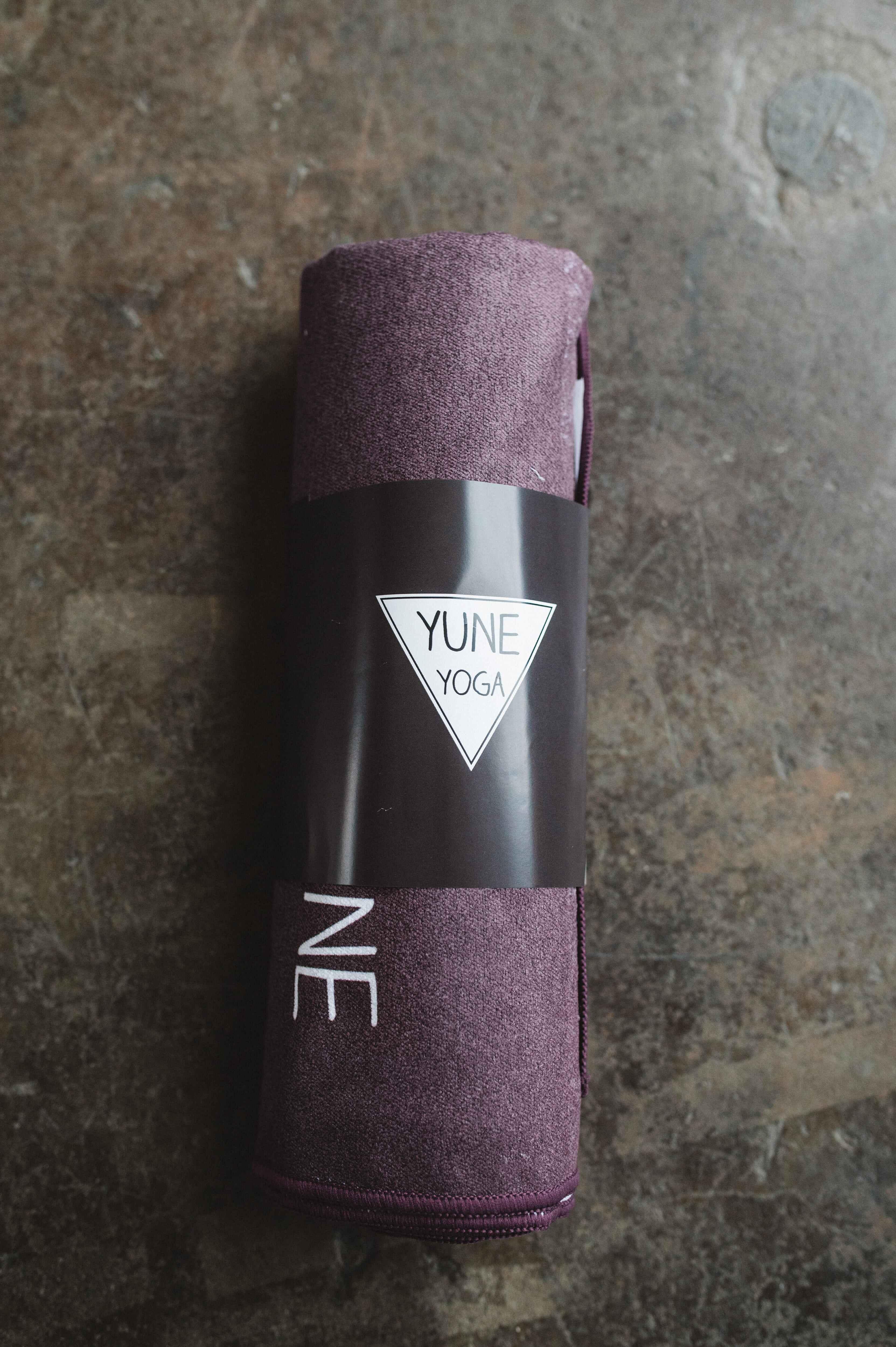 The Caliban Yoga Towel – Quick-dry, Non-slip, Eco-conscious Design