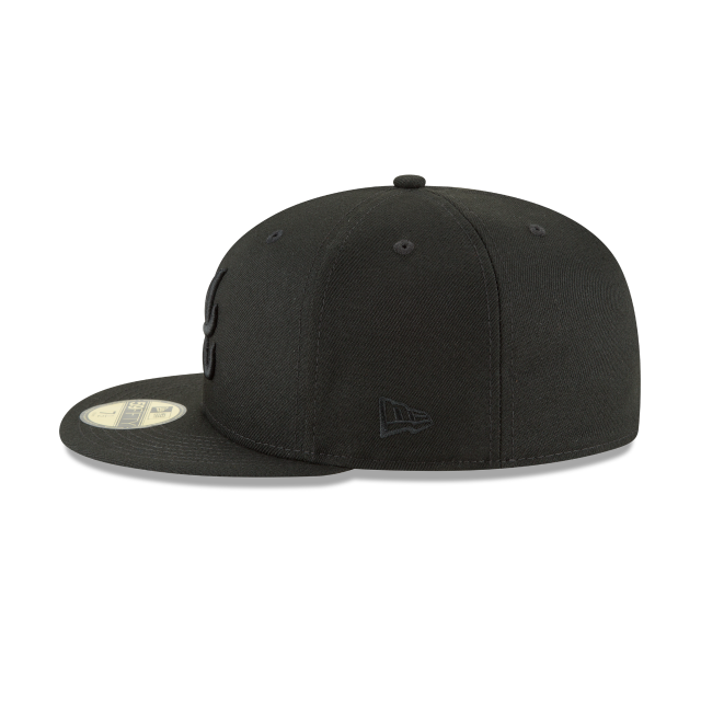 Atlanta Braves 59Fifty Black / Black Fitted Hat