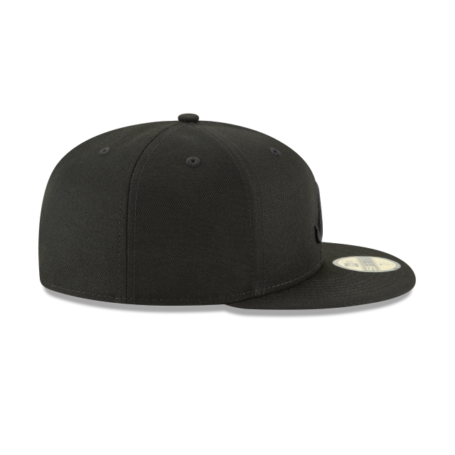 Atlanta Braves 59Fifty Black / Black Fitted Hat
