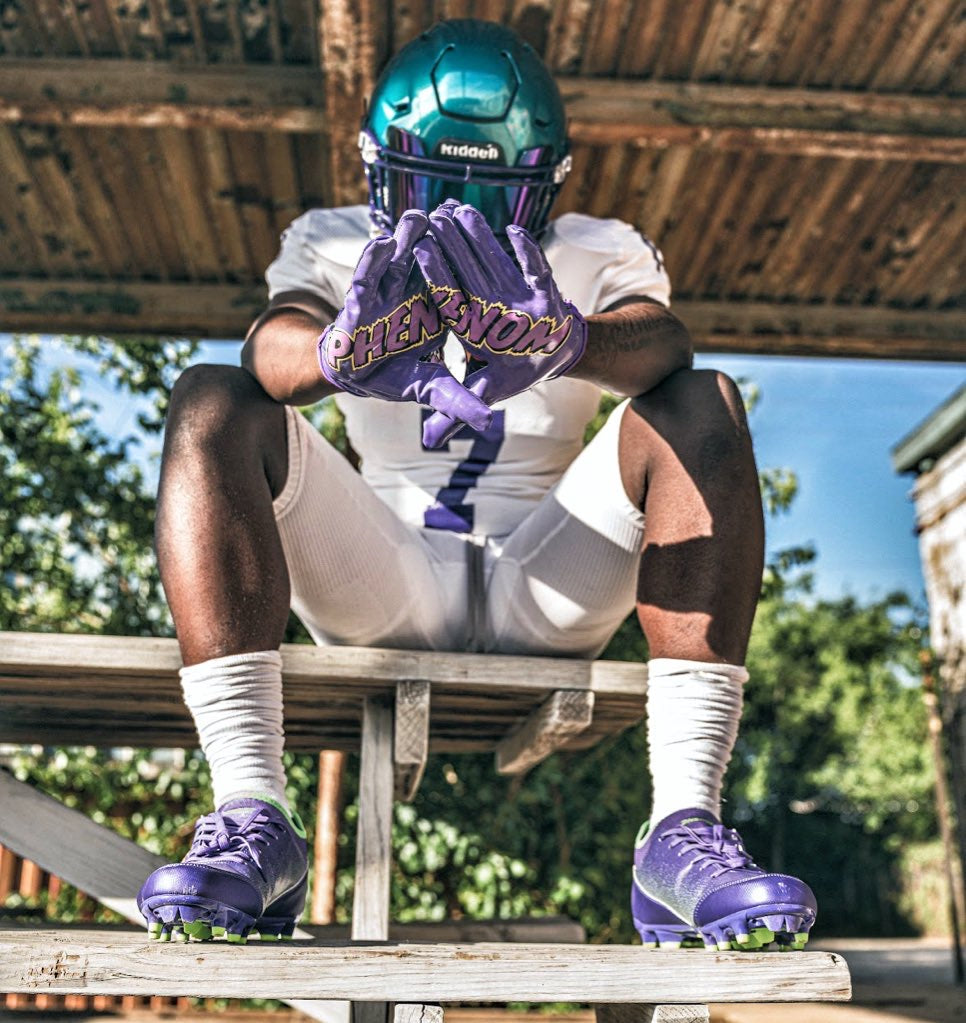 Scooby-Doo 'Unmasked' VPS1 Football Gloves